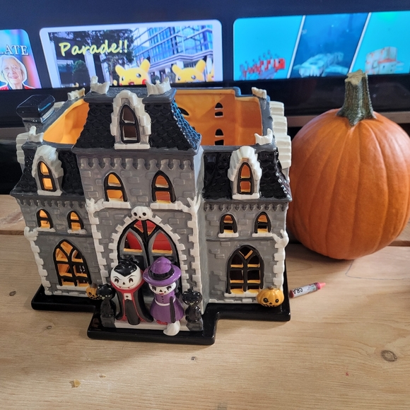 Bath and body works candle holder haunted house Halloween rare - Picture 10 of 11
